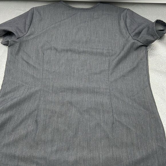 Figs Casma 3 pocket graphite v neck scrubs top small - Picture 6 of 7